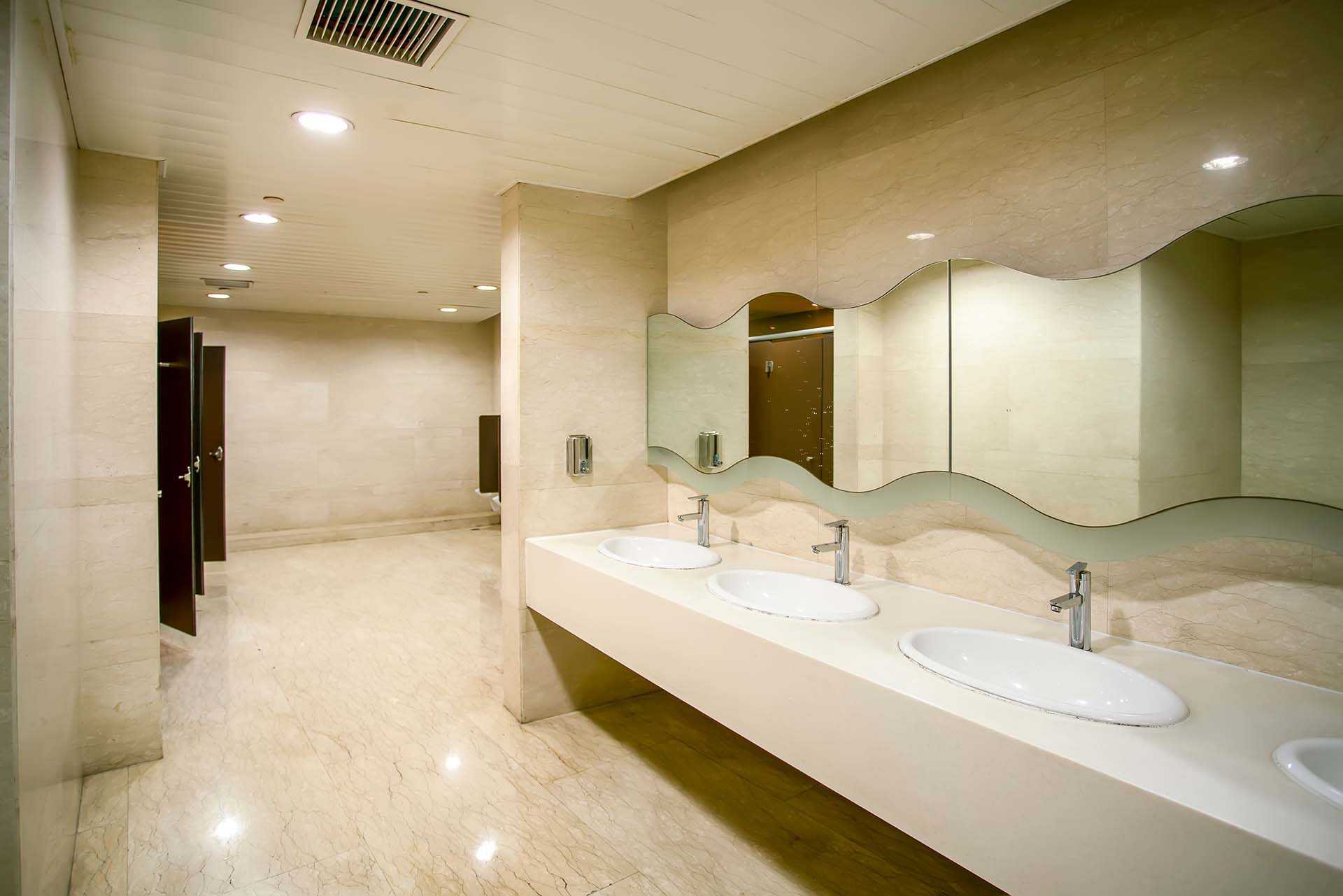 Commercial Construction - Mall Bathroom